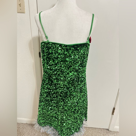 Eyeshadow Green Sequin Dress with Red Accents - Picture 2 of 6